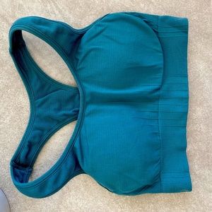 Sports bra, great condition
